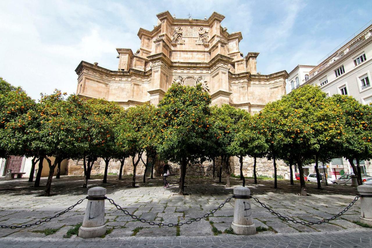 Apartamentos Palacio De Los Jeronimos Гранада Экстерьер фото